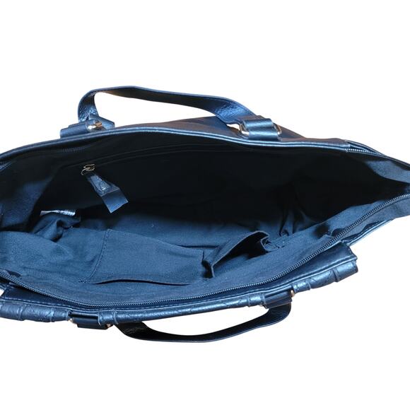 Loungefly Hello Kitty Black Quilted Purse - Picture 12 of 16